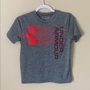 Under Armour HEAT GEAR Boys Tee Shirt